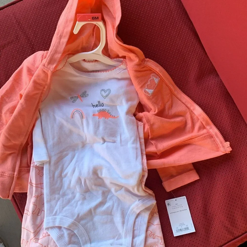 Take 50% OFF- Carters Girls 3pcs Set, Size-6M